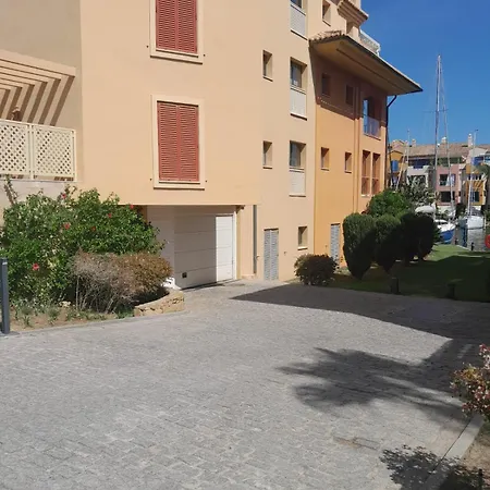 Waterside In Sotogrande Marina With Private Pool