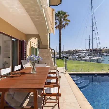 Apartment Waterside In Sotogrande Marina With Private Pool