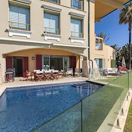 Waterside In Sotogrande Marina With Private Pool Apartmán